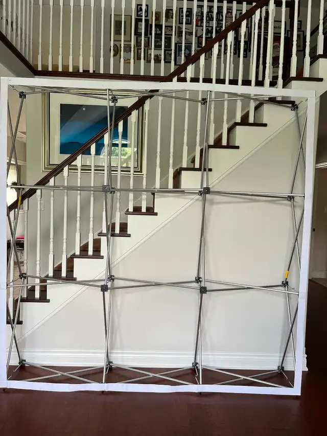 Professional Trade Show Retractable Banner Frames in Other Business & Industrial in Barrie - Image 2