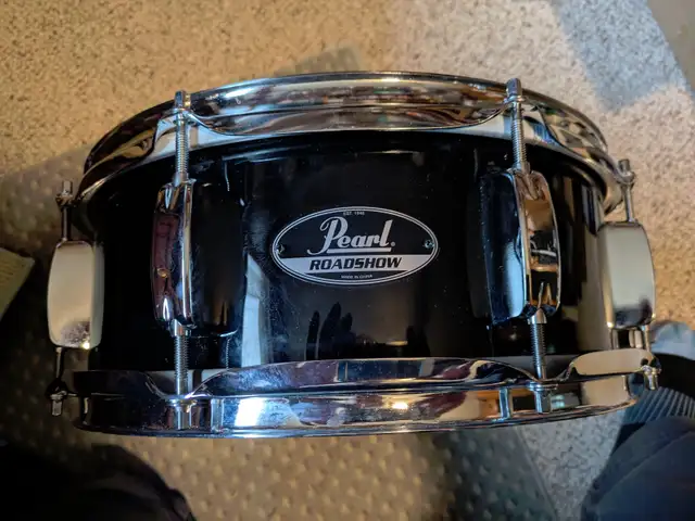 PEARL ROADSHOW SNARE DRUM BLACK in Drums & Percussion in Chatham-Kent - Image 2