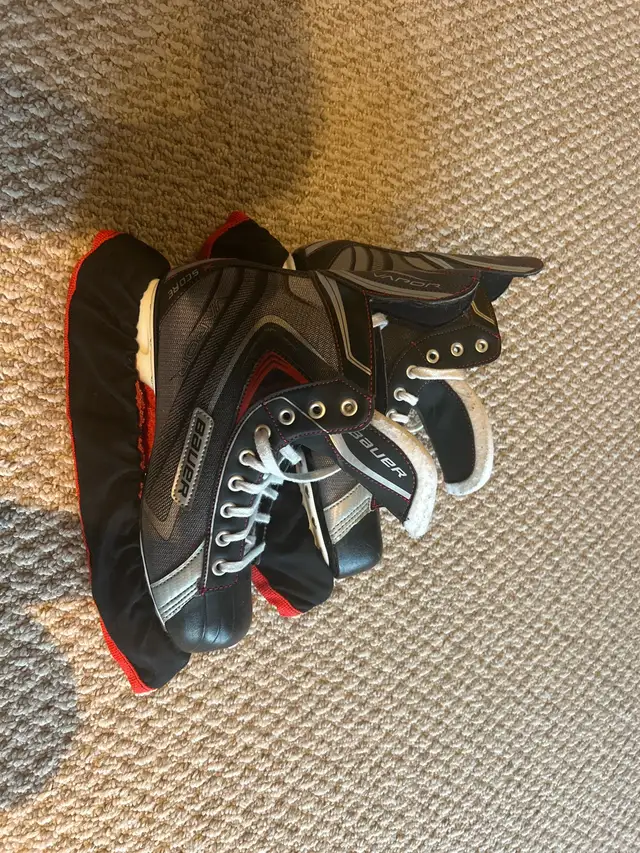 men’s Vapor X score skates in Skates & Blades in Kitchener / Waterloo - Image 2