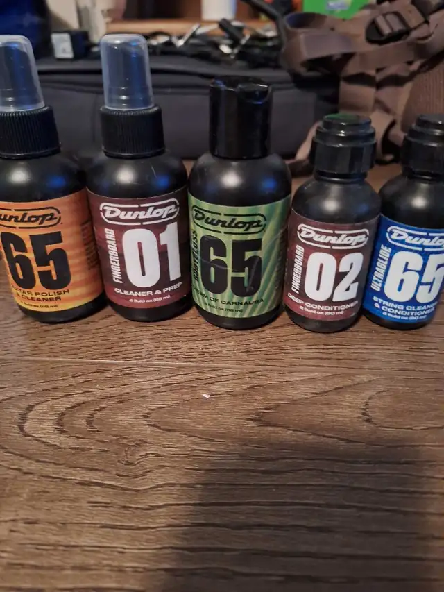 Various Guitar Equipment in Guitars in Brockville - Image 3