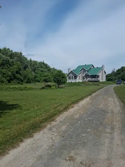Country Room for Rent Near Martintown