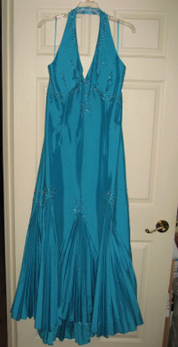 Beautiful Evening Gowns size 16
