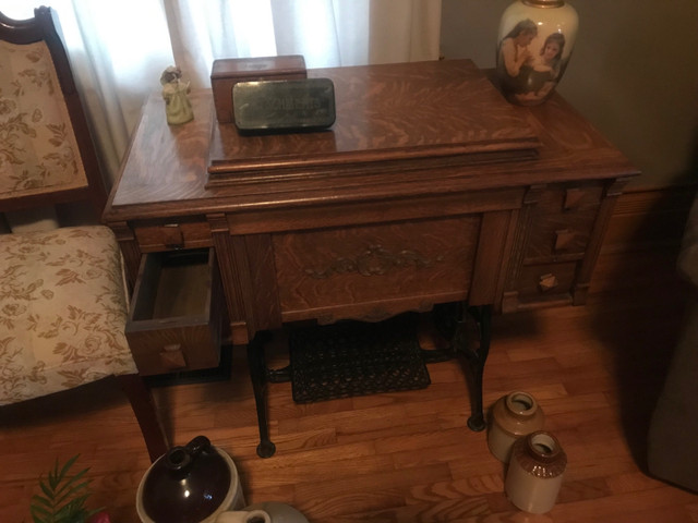 Antique Sewing Machine  in Other Tables in Belleville