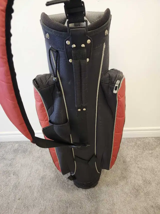 Nike 14 Way Single Strap Golf Cart Bag (READ) in Golf in Oshawa / Durham Region - Image 6