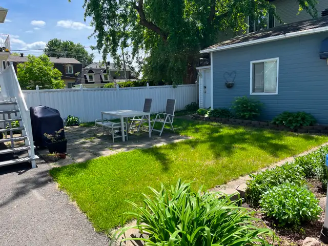 Grand 4 ½, électricité inclus, terrain privé, St-Hubert