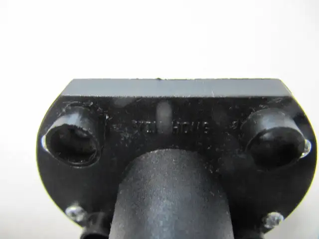 Yin Hong 12Volt DC Battery Switch & Cigarette Lighter Socket in Arts & Collectibles in Mississauga / Peel Region - Image 5