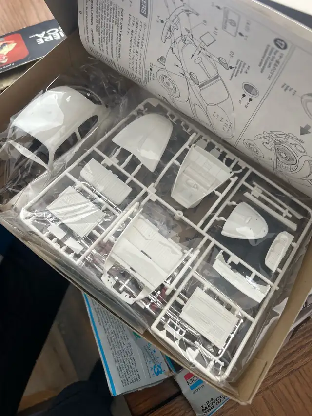 Tamiya Volkswagen 1300 Beetle and Monogram Mercedes 300 SLR  in Hobbies & Crafts in Barrie - Image 4