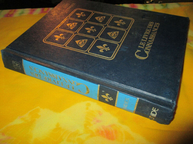 ENCYCLOPÉDIE GROLIER LE LIVRE DES CONNAISSANCES (15 volumes) in Textbooks in Longueuil / South Shore - Image 3