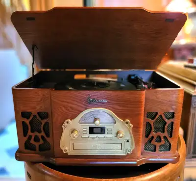 Emerson Retro Music System - Turntable, View more