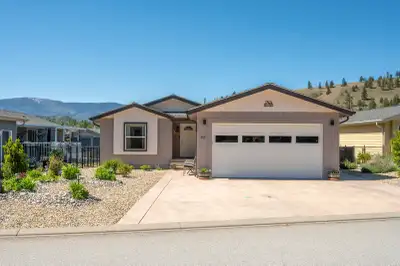 OPEN HOUSE: Sat, Feb 7 @ 11:00am - 1:00pm. 3-bedroom rancher, 1,507 SQ FT, in the heart of Gallagher...
