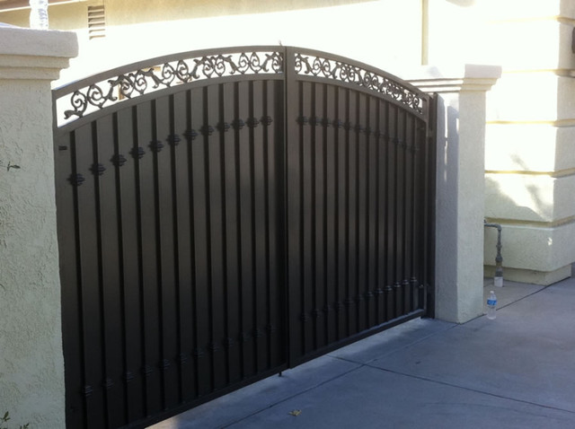 Wrought Iron Railings in Decks & Fences in Oakville / Halton Region