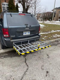 Hitch receiver cargo carrier 