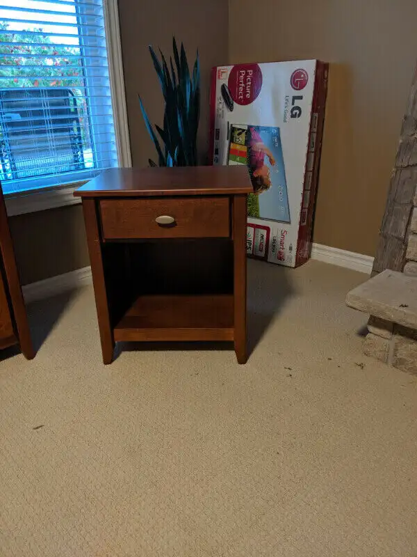 Baby crib, change table/Furniture Bedroom Set in Cribs in Peterborough - Image 3
