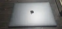 Apple MacBook Pro 14,3 (A1707)