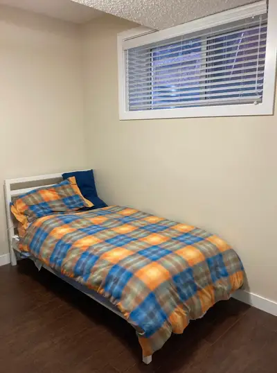This is private room is perfect for a student or young professional. It is furnished with a bed, and...