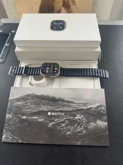 Je vends mon Apple Watch Ultra 2 (Modèle GPS + Cellulaire). La montre est en très bon état et foncti...