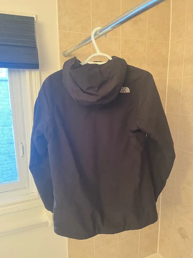 The North Face Winter Jacket in Women's - Tops & Outerwear in Kitchener / Waterloo - Image 3