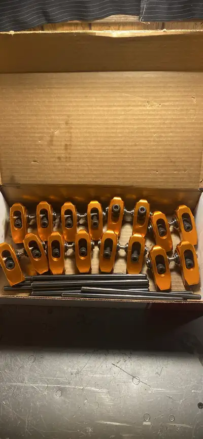 Harland sharp SLS17 non adjustable roller rockers for cathedral port heads very little use $650