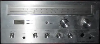 Vintage audio receivers for repair parts, same posted price each, View more
