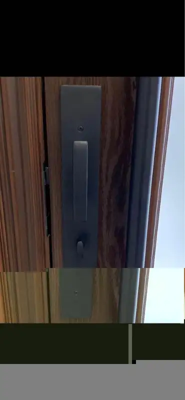 LUXURY WOODGRAIN AND FIBERGLASS DOORS in Windows, Doors & Trim in Vancouver - Image 4