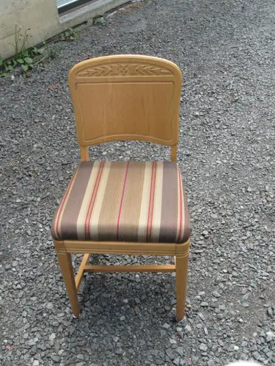 chaises en chêne, View more