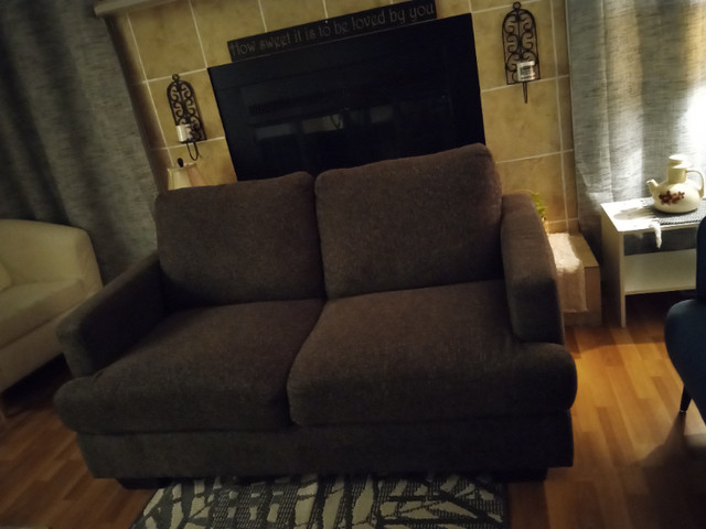 Loveseat brown fabric couch in excellent condition in Couches & Futons in Edmonton - Image 2