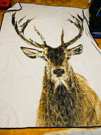 Deer throw blanket - 78”x94” (excellent condition)