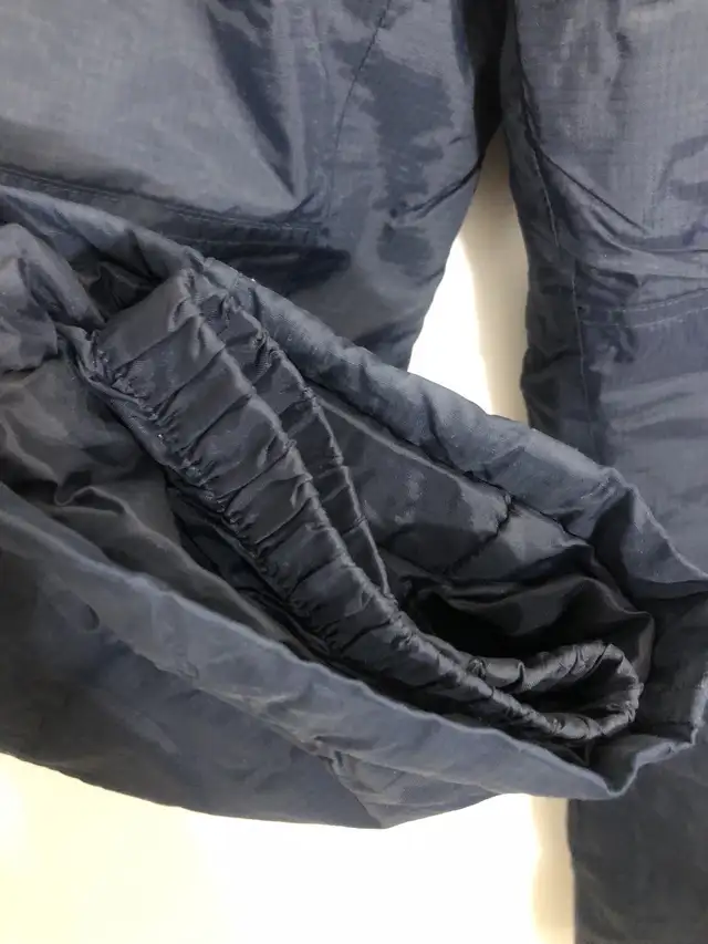 Boys Navy Blue Snow Pants. Alpine Tek. Size 12. 25” Waist in Kids & Youth in Edmonton - Image 7