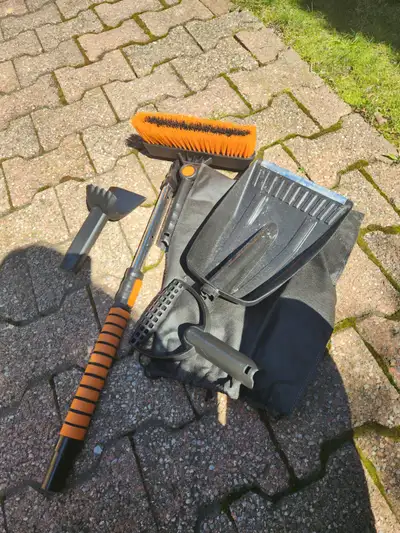 Snow Brush/Ice Scraper/Shovel set, View more