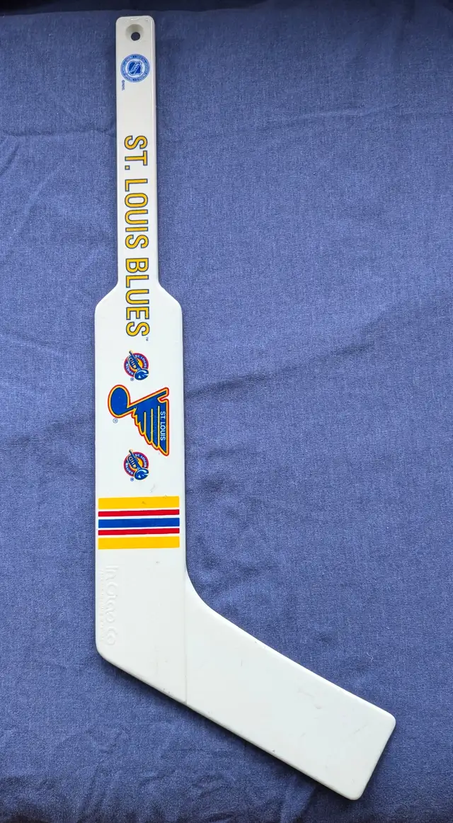 NHL St Louis Blues mini Hockey Stick -Reduced! in Hockey in City of Toronto - Image 2