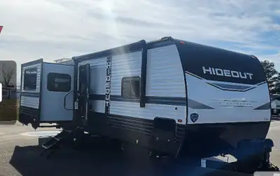 2024 Keystone RV Hideout 28RKD (HARDLY USED) We only used for 1 trip about 200kms and it’s been park...