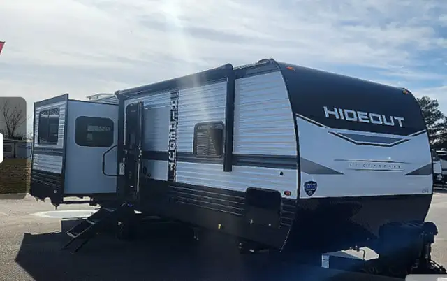 2024 Keystone RV Hideout 28RKD (HARDLY USED) in Travel Trailers & Campers in Markham / York Region - Image 2