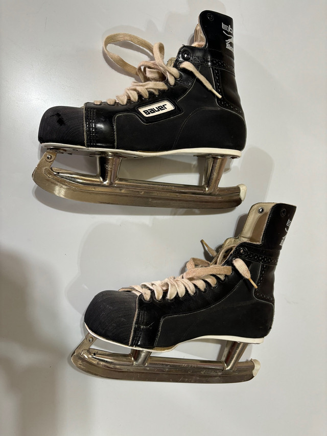 Antique Bauer Size 9 Men’s Hockey Skates dans Patins et patins à roulettes  à Prince Albert - Image 3