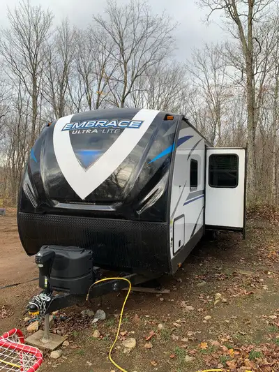 2020 embrace 310 ultra light Sleeps 9 Two bump outs