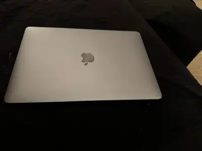 MacBook Air M1 8 GB 256 GB SSD 13 inch, View more