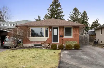 Spacious 3-Bedroom, 2-Parking, 1-Bathroom House in Kitchener (Available July 1 2026) Perfect for fam...