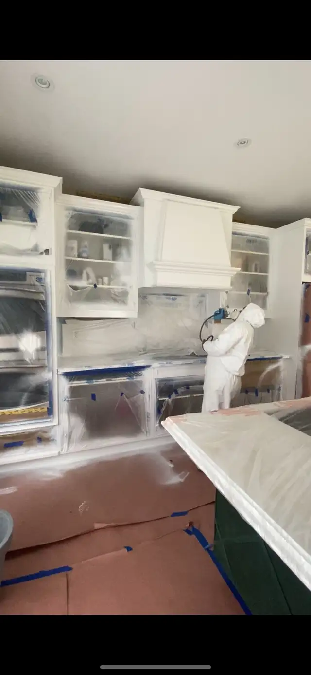 PROFESSIONAL KITCHEN CABINETS PAINTING/REFINISHING & MORE in Painters & Painting in Mississauga / Peel Region - Image 9