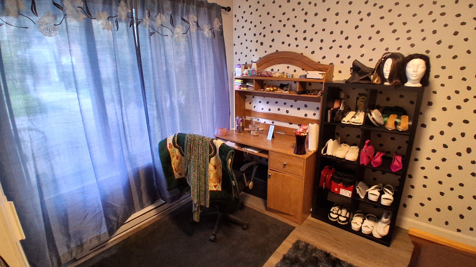 Room for rent – preferably women – metro Jolicoeur — photo 2
