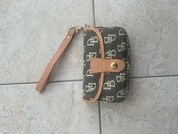 DOONEY & BOURKE . all new famous style Wrislet, never used