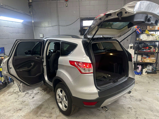 Ford escape 4WD SE 2014 dans Autos et camions  à Ville de Montréal - Image 2