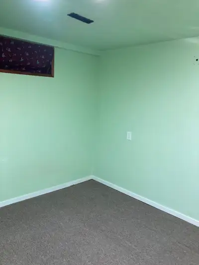 Single Bedroom (Basement)