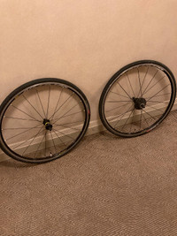Mavic Aksium Wheels with Armadillo tires for sale