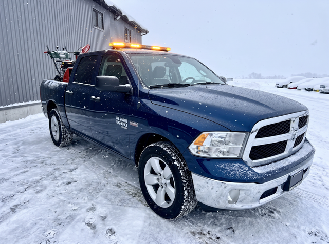 SNOW REMOVAL SERVICE | LONDON | SEASONAL PASS