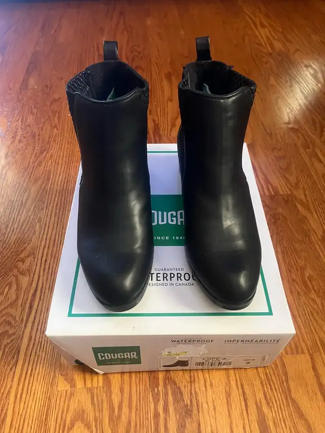 Cougar Waterproof Boot in Women's - Shoes in Markham / York Region - Image 4
