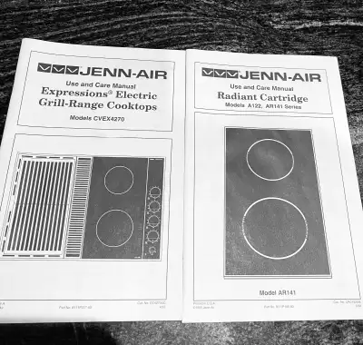 Cooktop is in excellent working condition. Grill on one side/ 2 burner radiant cartridge on the othe...