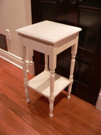 Classic Accent Table