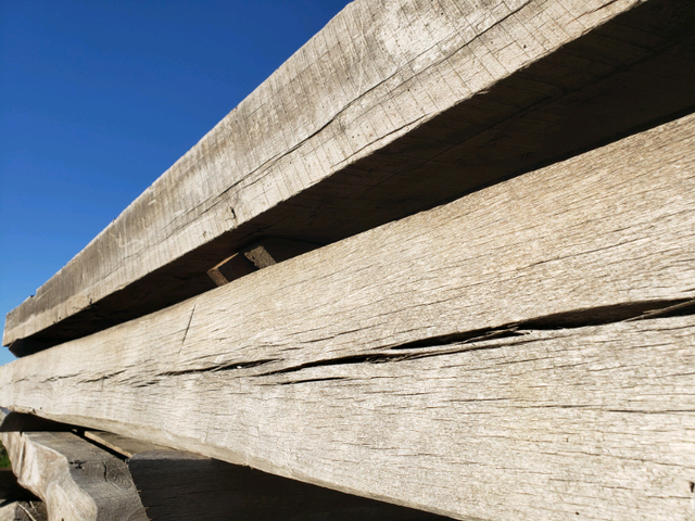 Reclaimed barn beam . Hand hewn  and rough sawn. in Other in Stratford - Image 9