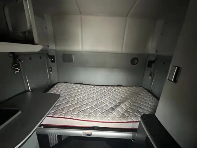 2020 KENWORTH T880 – PACCAR X15 – 510 HP – 18 SPEED in Heavy Trucks in City of Toronto - Image 15