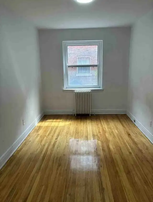 Bright 4 1/2 Apartment by Loyola For Rent/Lease, Cession de Bail in Long Term Rentals in City of Montréal - Image 6