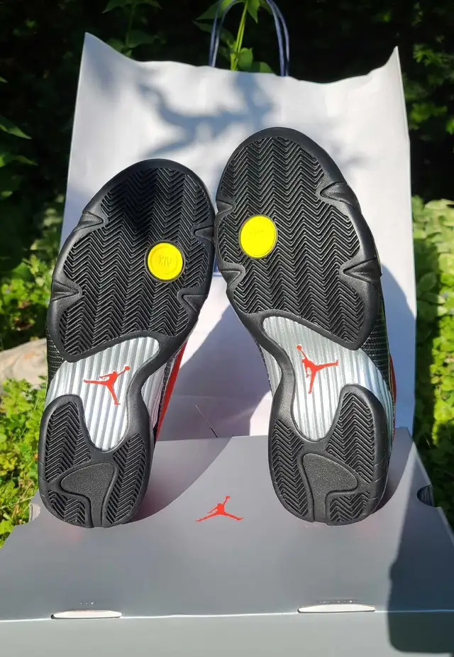 100% JORDAN 14 Ferrari Red 2025 in Men's Shoes in Oshawa / Durham Region - Image 5